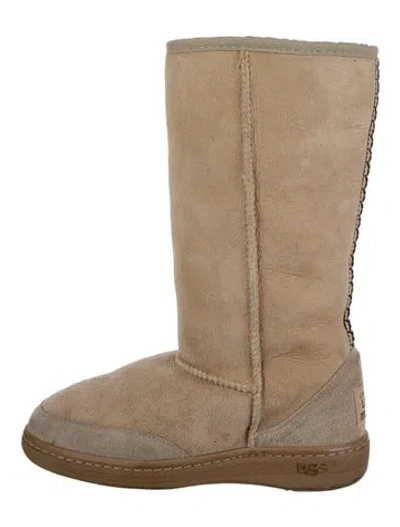Pre-owned Ugg Suede Boots In Neutral