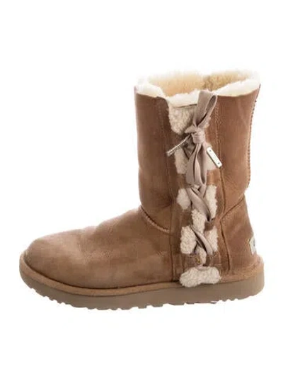 Pre-owned Ugg Suede Boots In Neutral