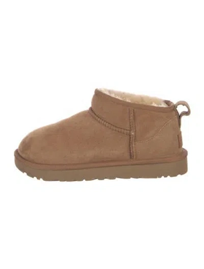 Pre-owned Ugg Suede Boots In Neutral