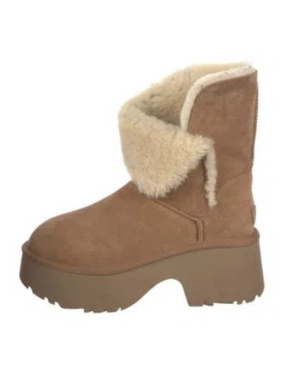 Pre-owned Ugg Suede Boots In Neutral