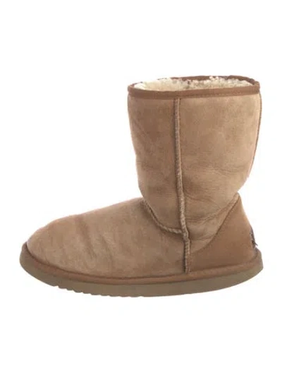 Pre-owned Ugg Suede Boots In Neutral
