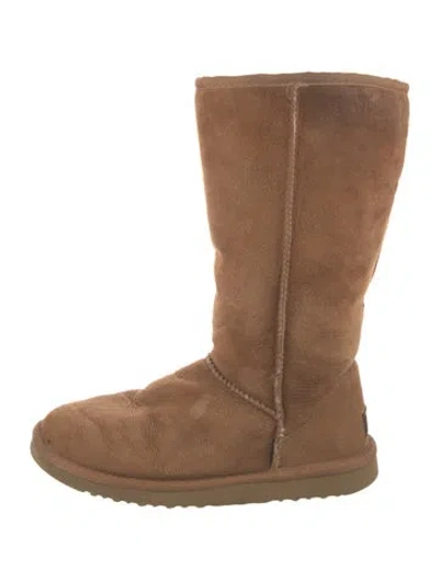 Pre-owned Ugg Suede Boots In Neutral