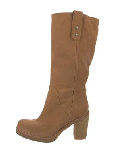 Pre-owned Ugg Suede Boots In Neutral
