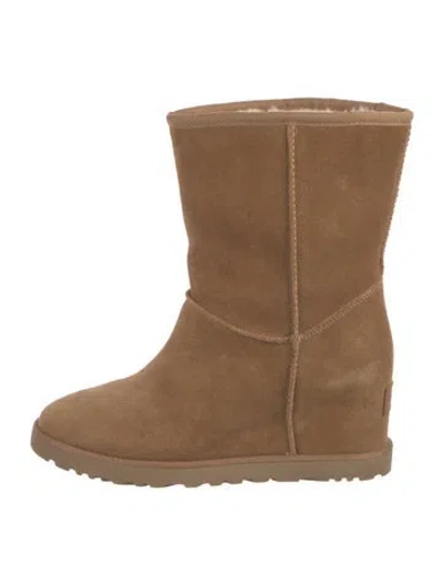 Pre-owned Ugg Suede Boots In Neutral