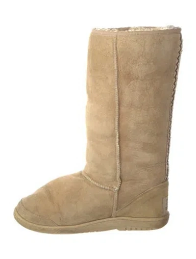 Pre-owned Ugg Suede Boots In Neutral