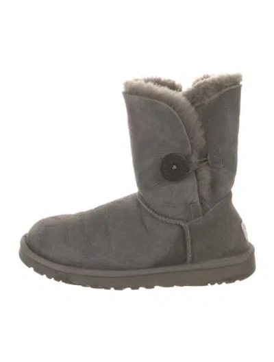 Pre-owned Ugg Suede Boots In Neutral