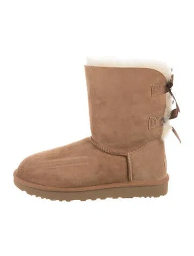 Pre-owned Ugg Suede Boots In Neutral