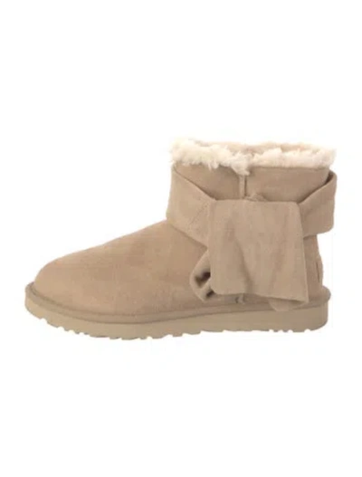 Pre-owned Ugg Suede Boots In Neutral
