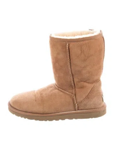 Pre-owned Ugg Suede Boots In Neutral