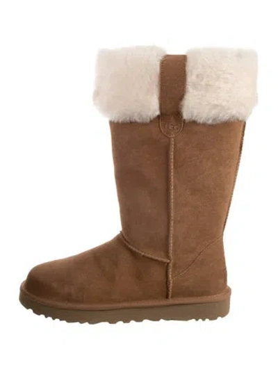 Pre-owned Ugg Suede Boots In Neutral