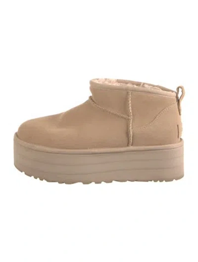 Pre-owned Ugg Suede Boots In Neutral