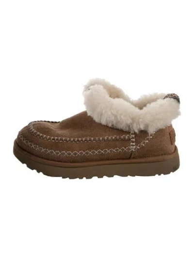 Pre-owned Ugg Suede Boots In Neutrals