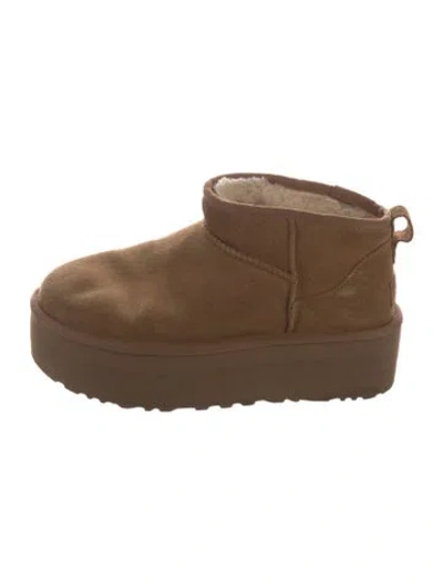 Pre-owned Ugg Suede Boots In Neutrals