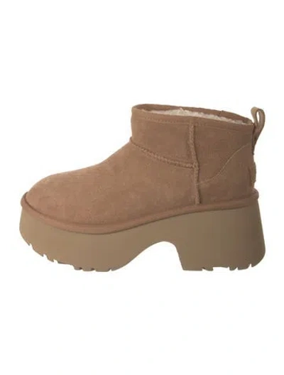 Pre-owned Ugg Suede Boots In Neutrals