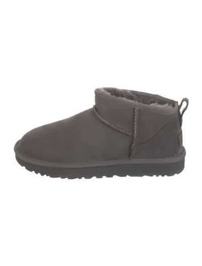 Pre-owned Ugg Suede Boots In Neutrals