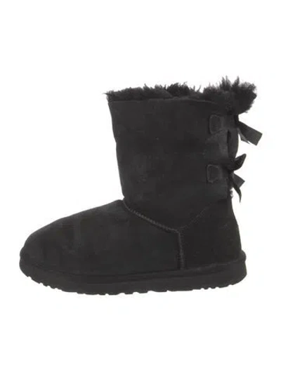 Pre-owned Ugg Suede Bow Accents Boots In Black