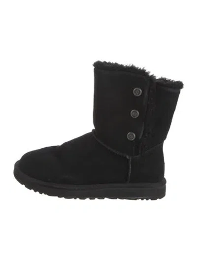 Pre-owned Ugg Suede Bow Accents Boots In Black