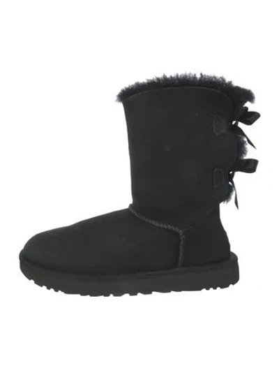 Pre-owned Ugg Suede Bow Accents Boots In Black