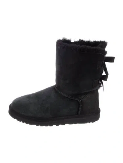 Pre-owned Ugg Suede Bow Accents Boots In Black