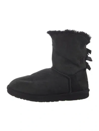 Pre-owned Ugg Suede Bow Accents Boots In Black