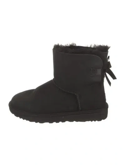 Pre-owned Ugg Suede Bow Accents Boots In Black