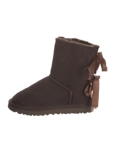 Pre-owned Ugg Suede Bow Accents Boots In Brown