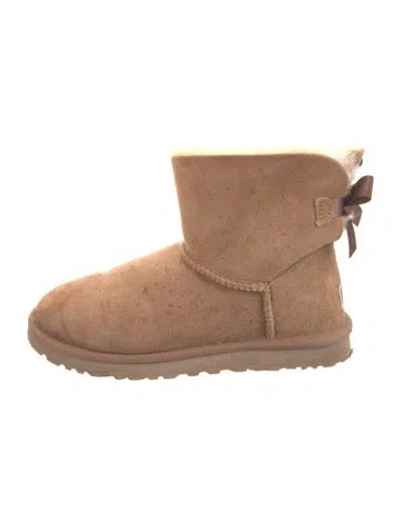 Pre-owned Ugg Suede Bow Accents Boots In Brown