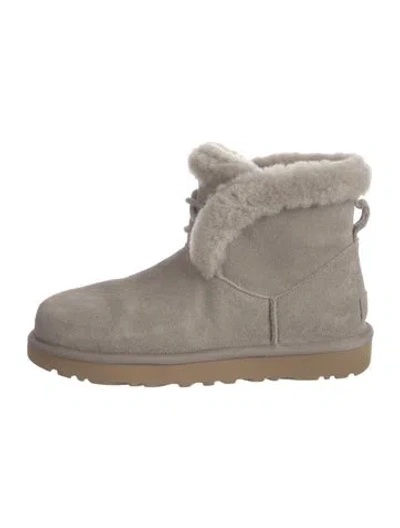 Pre-owned Ugg Suede Bow Accents Boots In Gray