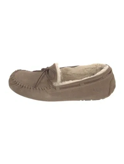 Pre-owned Ugg Suede Bow Accents Moccasins In Gray