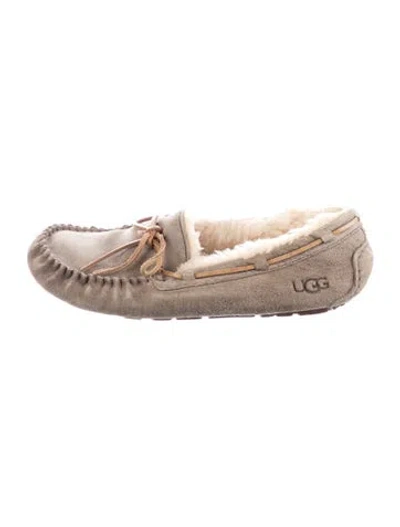 Pre-owned Ugg Suede Bow Accents Moccasins In Gray