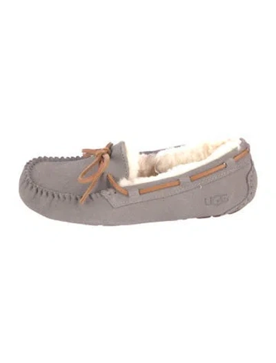 Pre-owned Ugg Suede Bow Accents Moccasins In Grey