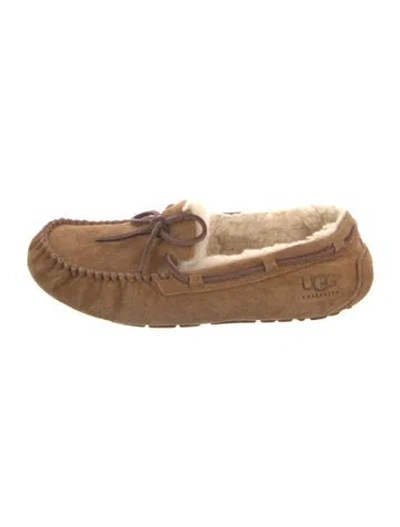 Pre-owned Ugg Suede Bow Accents Sneakers In Neutral