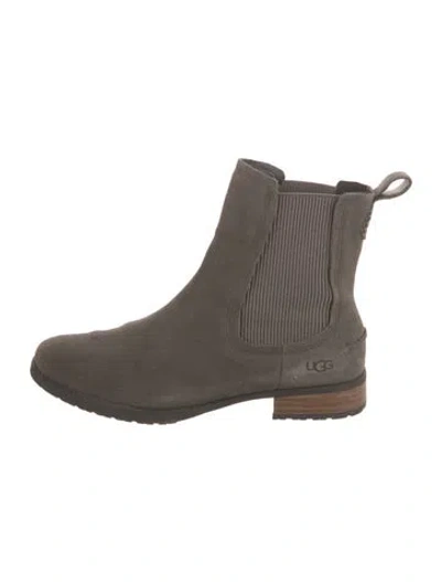 Pre-owned Ugg Suede Chelsea Boots In Gray