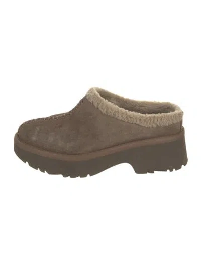 Pre-owned Ugg Suede Colorblock Pattern Oxfords In Neutral