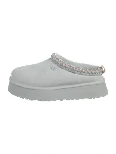 Pre-owned Ugg Suede Embroidered Accent Oxfords In White