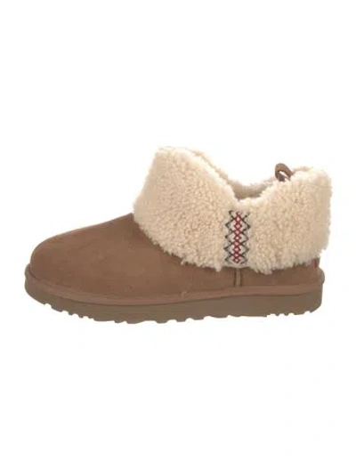 Pre-owned Ugg Suede Embroidered Accent Snow Boots In Brown