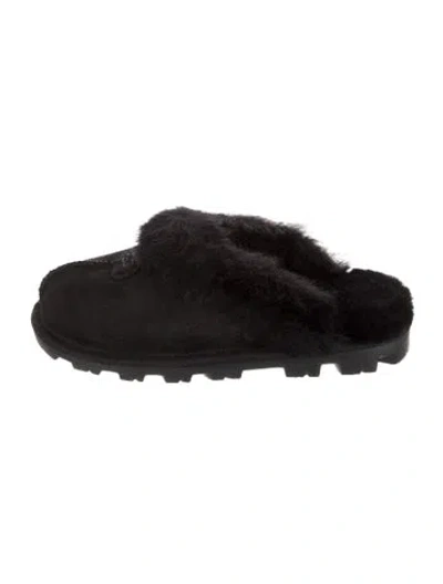 Pre-owned Ugg Suede Faux Fur Trim Mules In Black