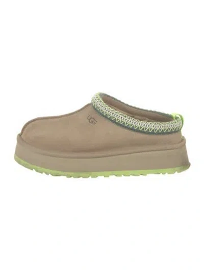 Pre-owned Ugg Suede Flats In Neutral