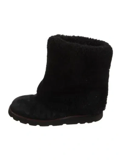 Pre-owned Ugg Suede Fur Trim Boots In Black