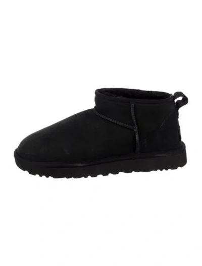 Pre-owned Ugg Suede Fur Trim Boots In Black