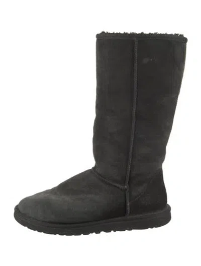 Pre-owned Ugg Suede Fur Trim Boots In Black