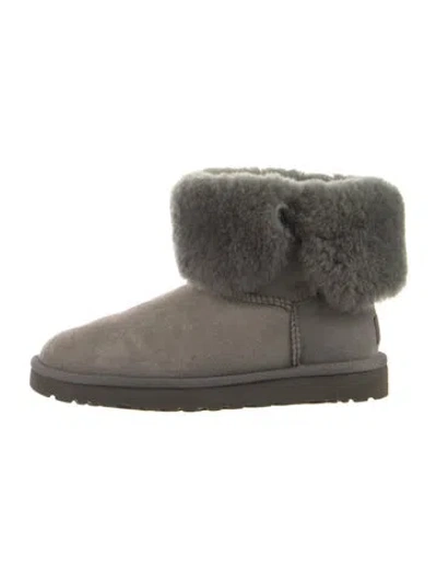 Pre-owned Ugg Suede Fur Trim Boots In Gray