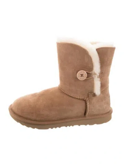 Pre-owned Ugg Suede Fur Trim Boots In Neutral