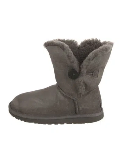 Pre-owned Ugg Suede Fur Trim Boots In Neutral