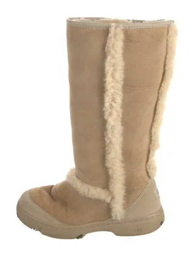 Pre-owned Ugg Suede Fur Trim Boots In Neutral
