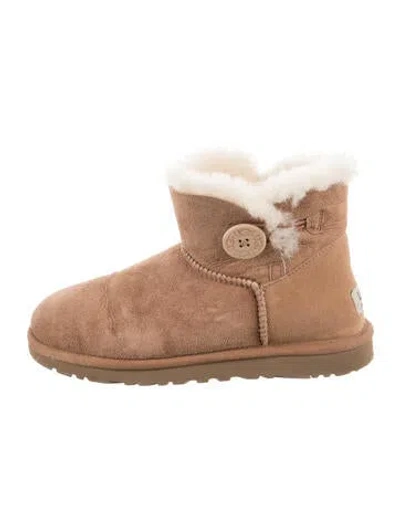 Pre-owned Ugg Suede Fur Trim Boots In Neutral
