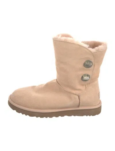 Pre-owned Ugg Suede Fur Trim Boots In Neutral
