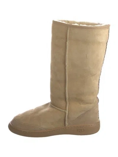 Pre-owned Ugg Suede Fur Trim Boots In Neutral