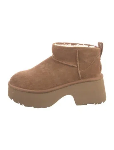 Pre-owned Ugg Suede Fur Trim Boots In Neutrals