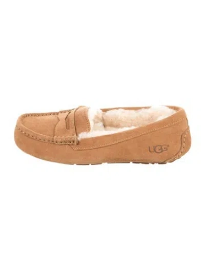 Pre-owned Ugg Suede Fur Trim Loafers In Neutrals